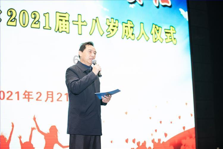 已知：函数 f(x)=          2    (sinx-cosx) ．（1）求函数f（x）的最小正周期和值域；（2）若函数f（x游戏画面